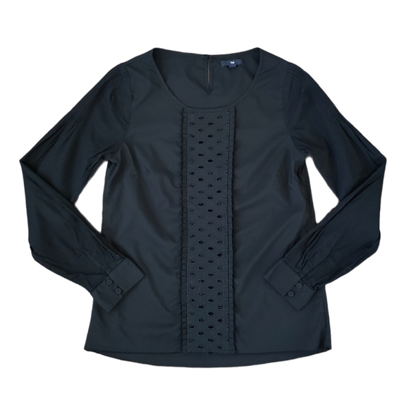 Gap black eyelet long sleeve popover top size XS - Picture 7 of 10